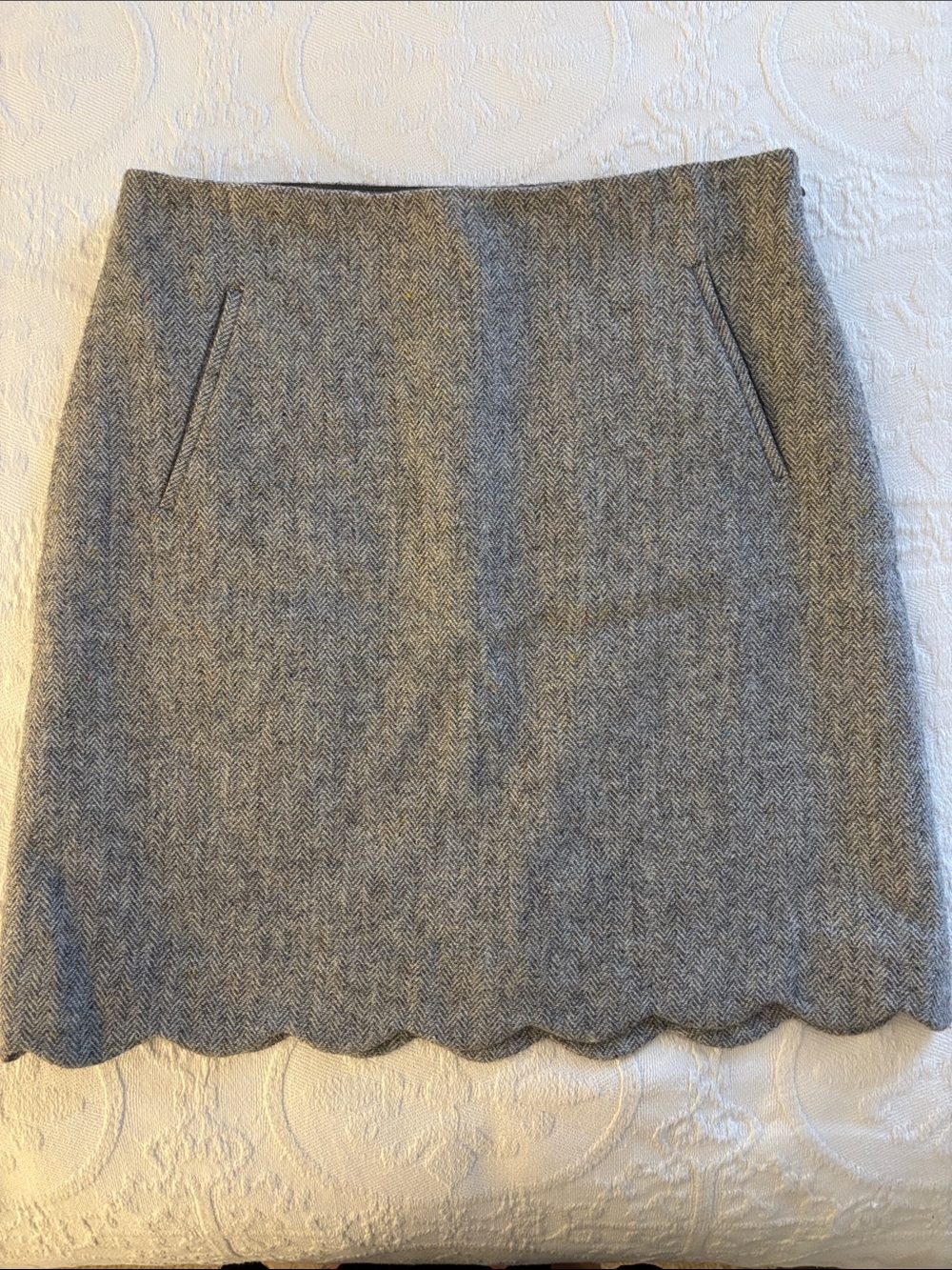 Talbots Gray Herringbone Scalloped Hem Mini Skirt
